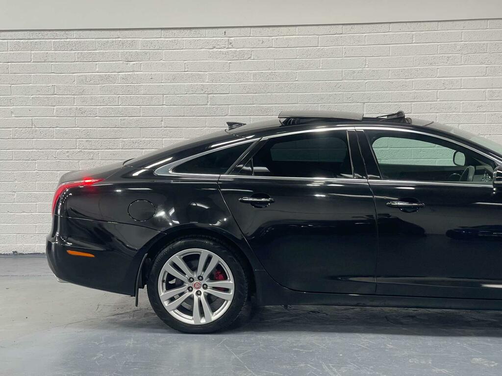 Jaguar XJ 2012 3.0D V6 Portfolio Saloon Euro Black #71