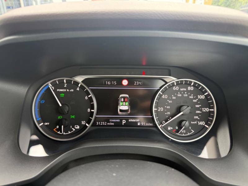 Nissan X-Trail 1.5 E-power E-4orce 213 Tekna Cwvehiclemarketing Silver #13