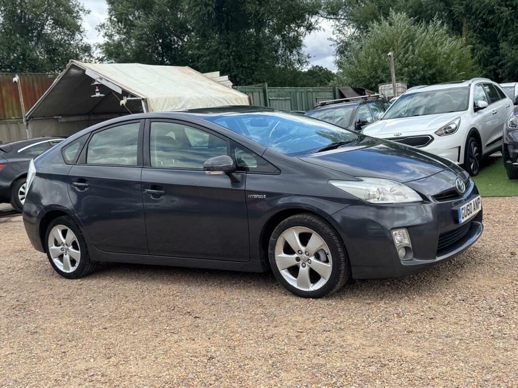Toyota Prius 1.8 Prius T White #38