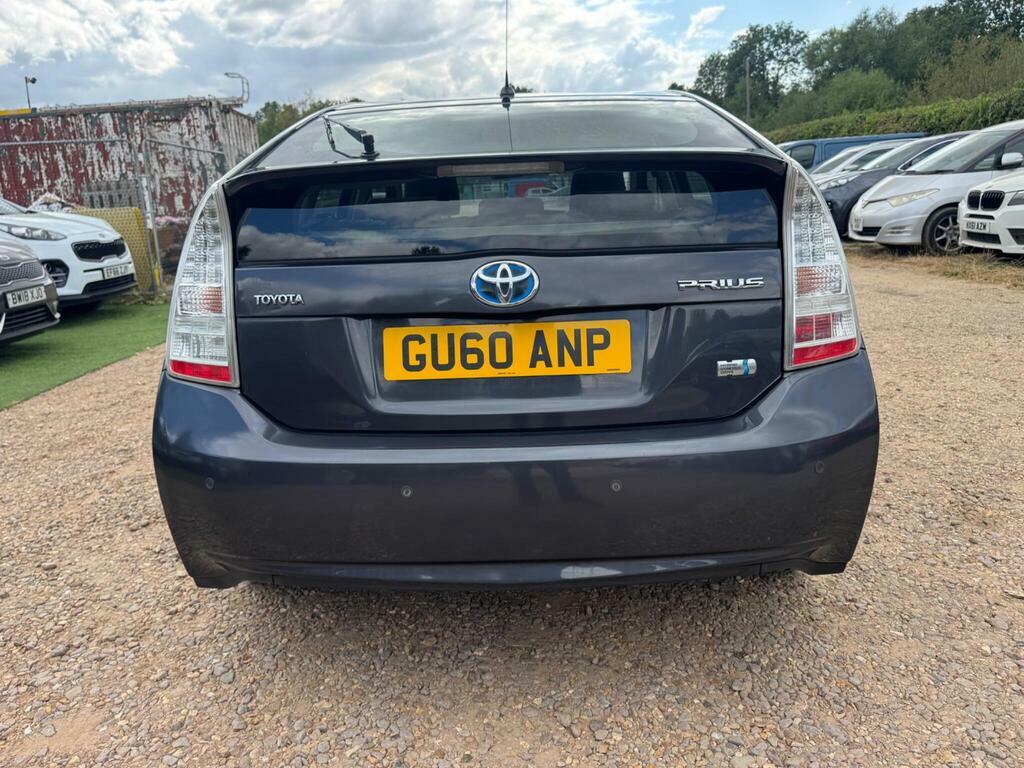 Toyota Prius 1.8 Prius T White #20