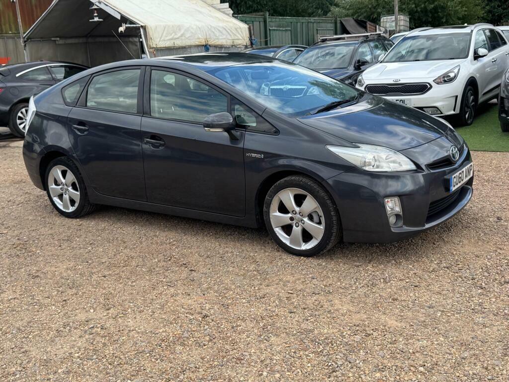 Toyota Prius 1.8 Prius T White #37