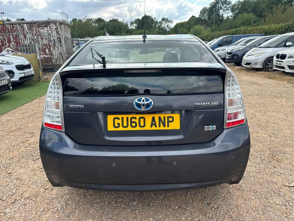 Toyota Prius 1.8 Prius T White #22