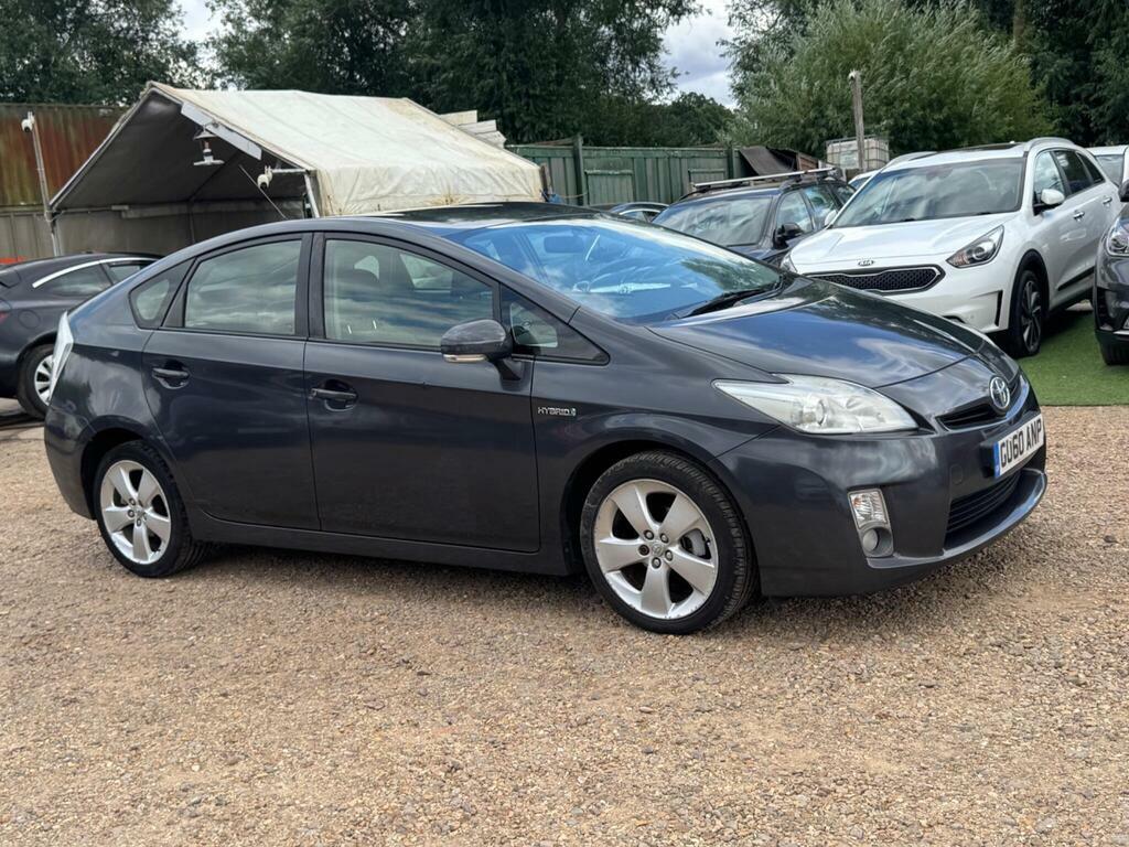 Toyota Prius 1.8 Prius T White #7