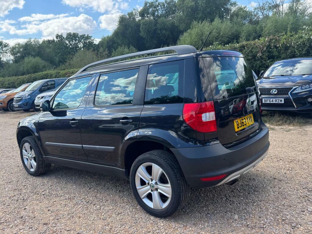 Skoda Yeti 1.2 Tsi Se Dsg Euro 5 Black #4