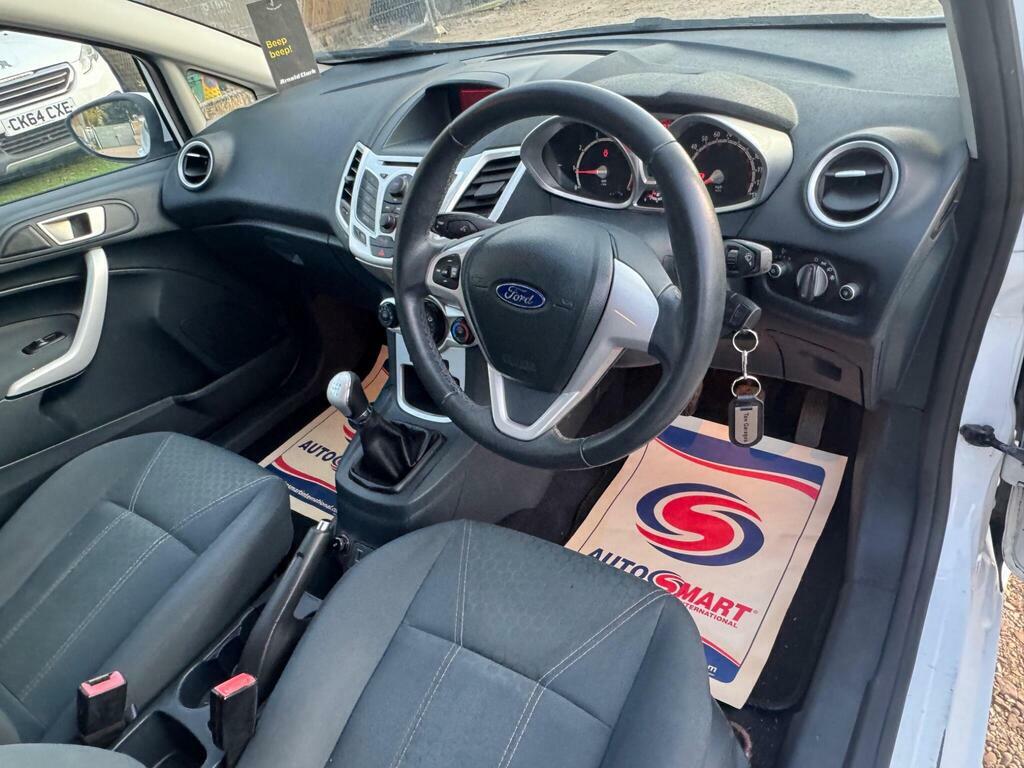 Ford Fiesta 1.4 Tdci 70 Edge 20 Taxyr Red #41
