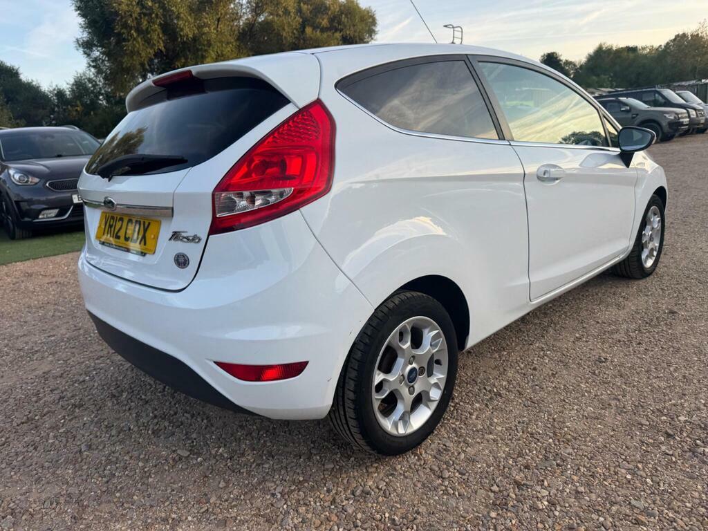 Ford Fiesta 1.4 Tdci 70 Edge 20 Taxyr Red #40