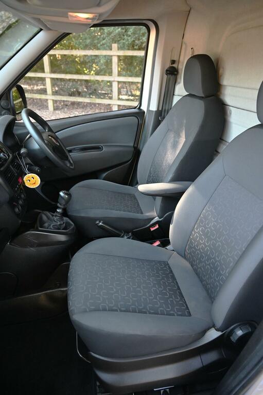 Fiat Doblo 1.3 Multijet II 95 Bhp 16V Swb Tecnico Edition A White #12