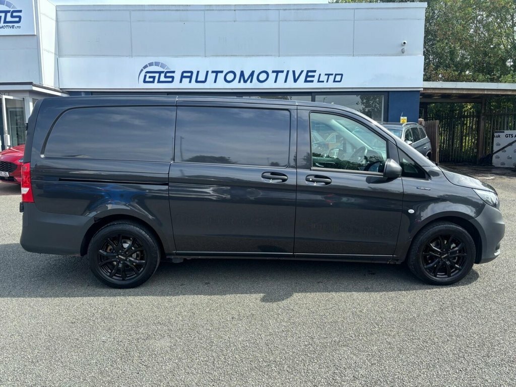 Mercedes-Benz eVito Mpv Grey #4