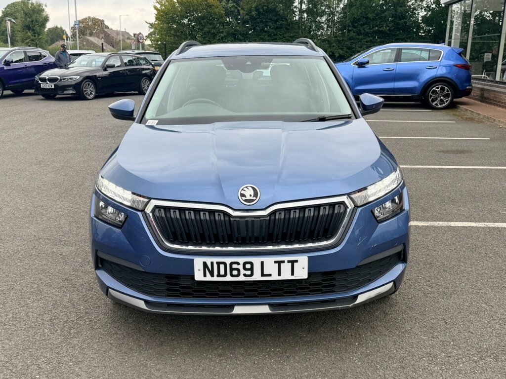 Skoda Kamiq Skoda Se 1.0 Tsi 115Ps Station Wagon Red #6