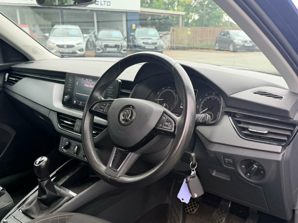 Skoda Kamiq Skoda Se 1.0 Tsi 115Ps Station Wagon Red #10