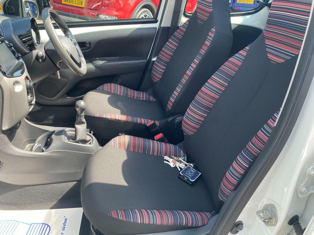 Citroen C1 Hatchback 1.2 Puretech Feel Airscape Euro 6 E GJ65NTV White #3