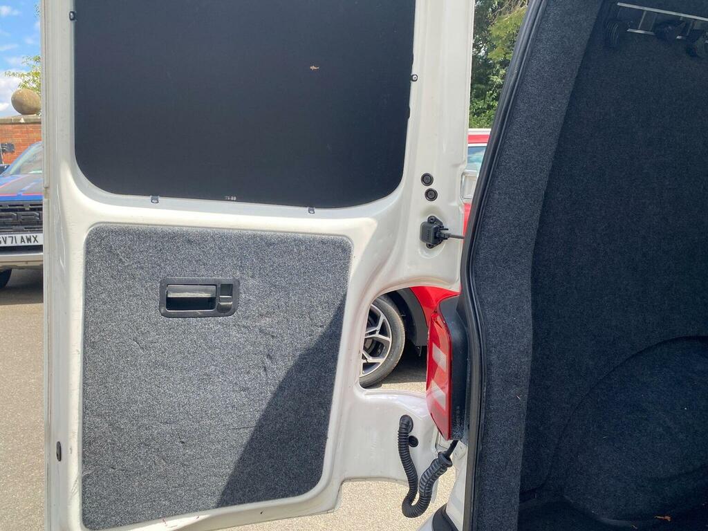 Volkswagen Transporter Transporter T28 Startline Tdi Bluemotion Technolog White #12