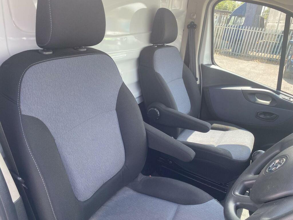 Vauxhall Vivaro 2900 1.5D 100Ps Sportive H1 Van Grey #8