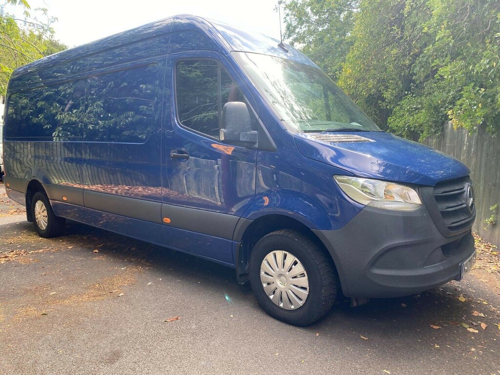 Mercedes-Benz Sprinter 2.0 317 Cdi Progressive Rwd L3 H2 Euro 6 Ss Blue