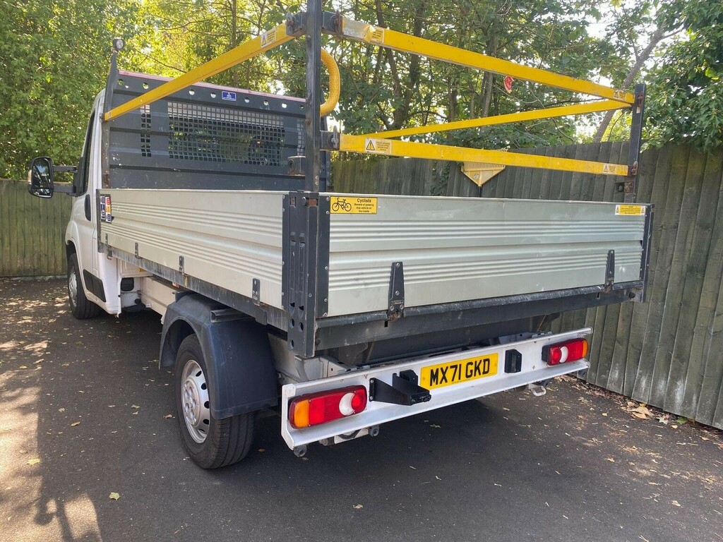 Peugeot Boxer Tipper 2.2 Bluehdi 335 Built For Business L2 Euro White #2