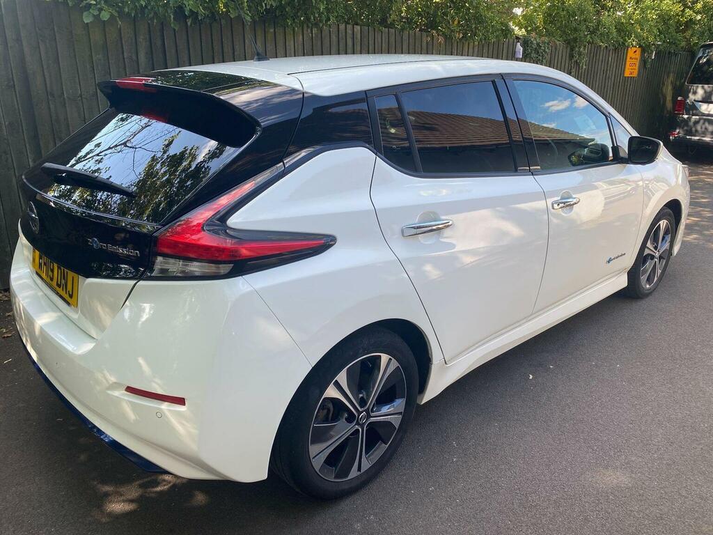 Nissan Leaf Hatchback 40Kwh Tekna 201919 White #2