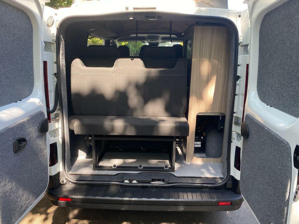 Renault Trafic Sport Ac 5Seats White #2
