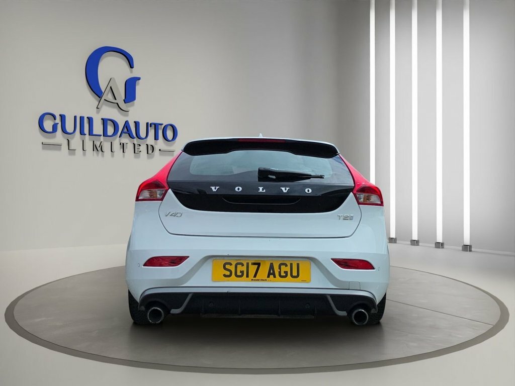 Volvo V40 2L R-design White #5