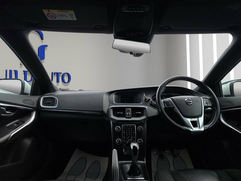 Volvo V40 Hatchback 2.0 T3 R-design Euro 6 Ss 20161 Silver #19