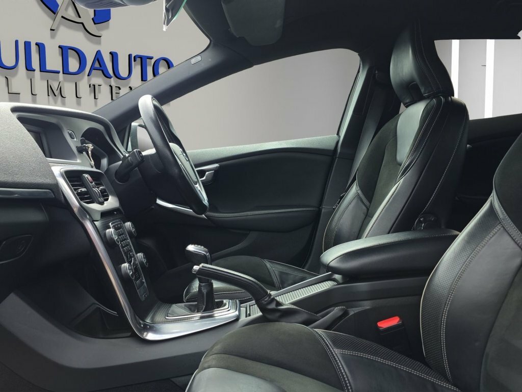 Volvo V40 Hatchback 2.0 T3 R-design Euro 6 Ss 20161 Silver #30
