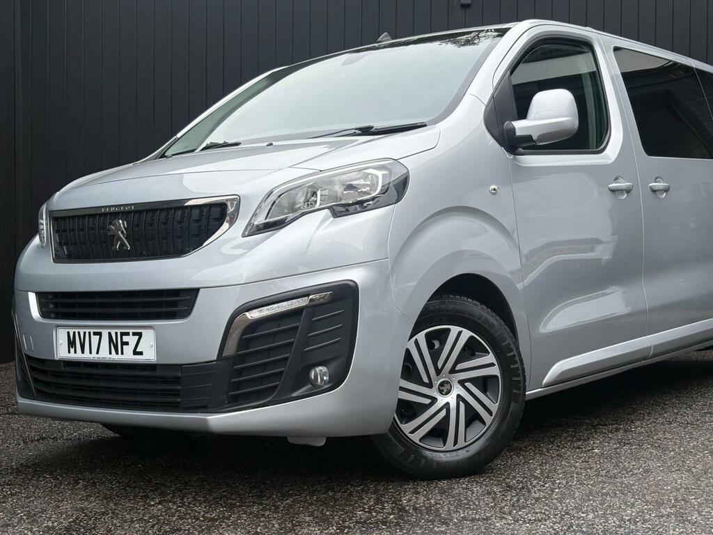 Peugeot Traveller 2017 17 2.0 Black #20