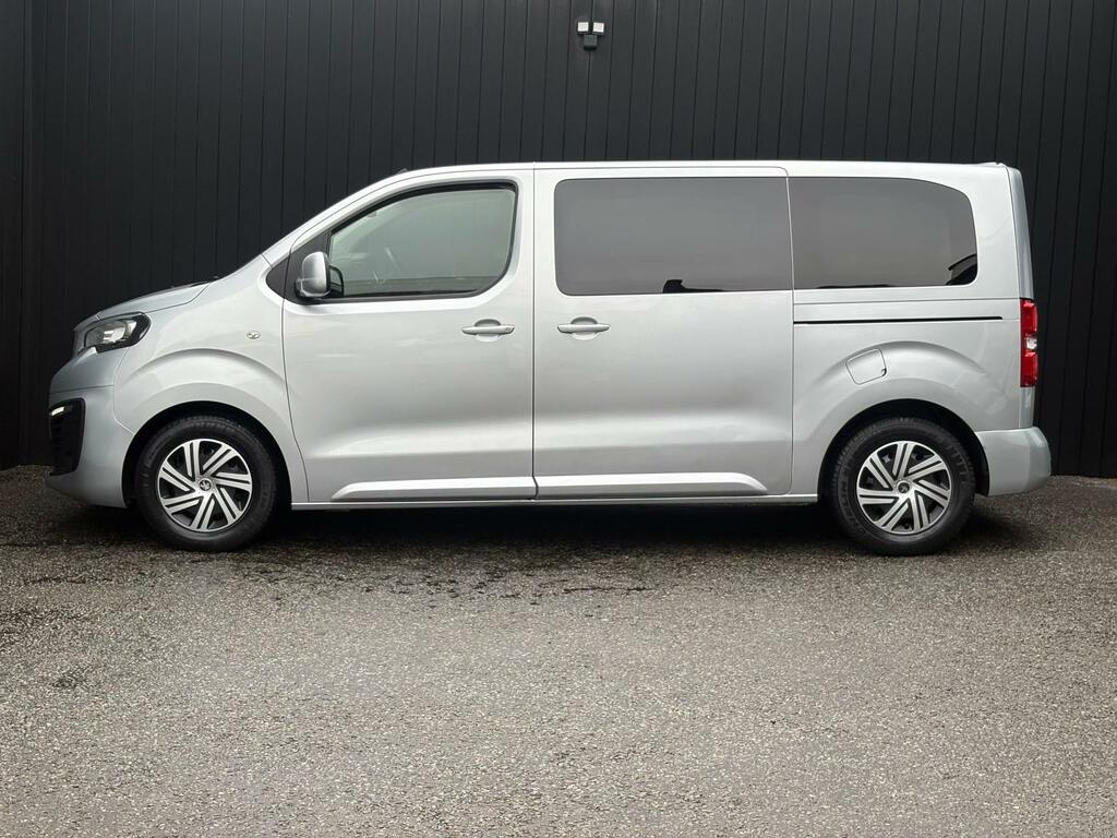 Peugeot Traveller 2017 17 2.0 Black #8