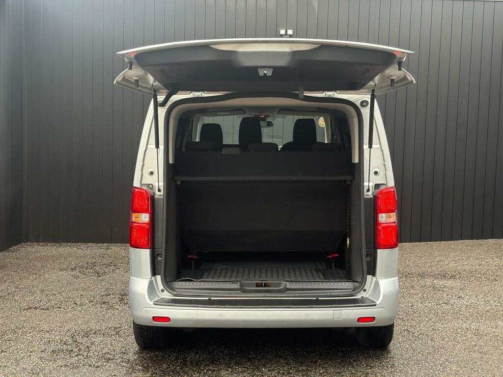 Peugeot Traveller 2017 17 2.0 Black #11