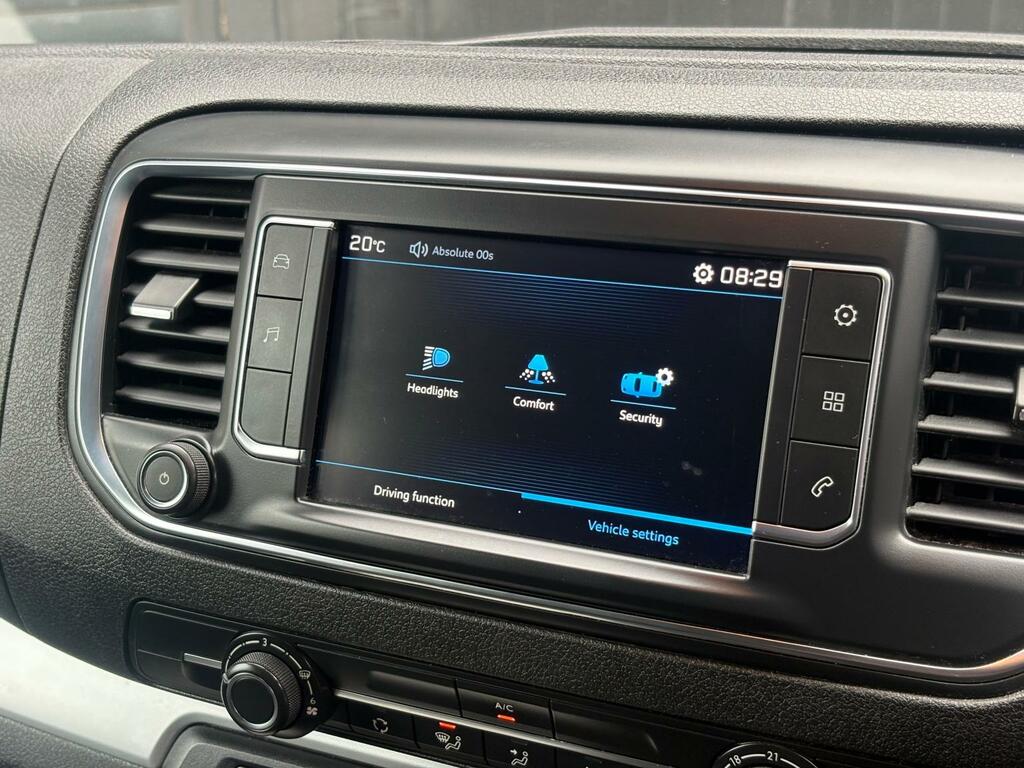 Peugeot Traveller 2017 17 2.0 Black #38