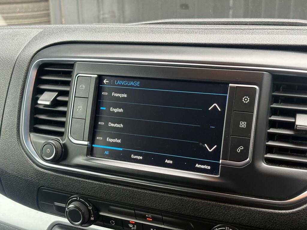 Peugeot Traveller 2017 17 2.0 Black #36