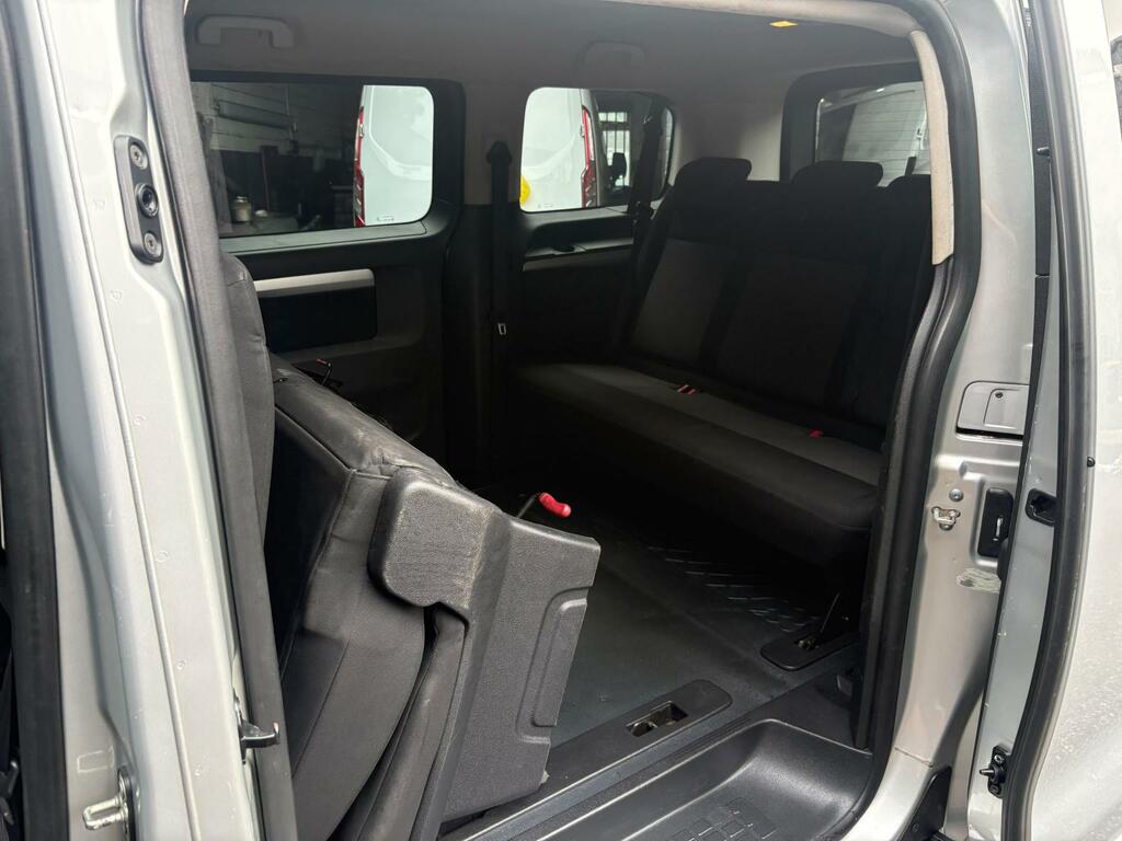 Peugeot Traveller 2017 17 2.0 Black #46