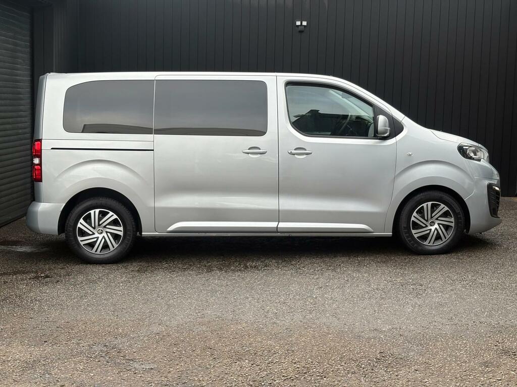 Peugeot Traveller 2017 17 2.0 Black #14