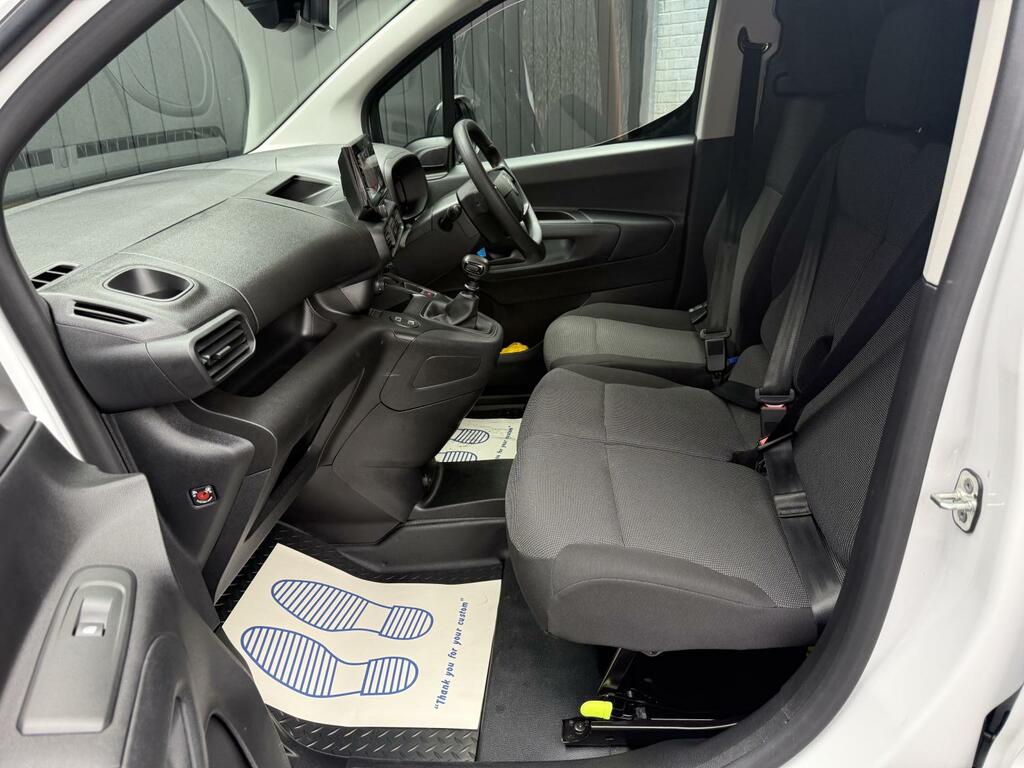 Citroen Berlingo 1.5 Bluehdi 130Ps Max 5 Seat Eat8 - 2024 24 Grey #38