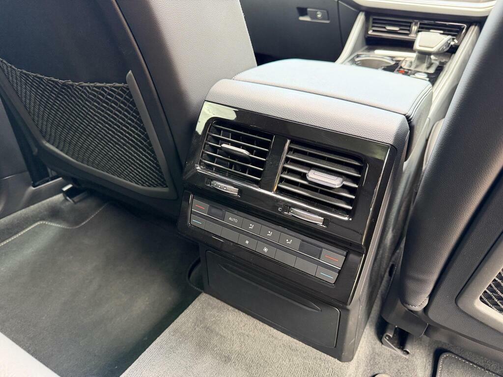 Volkswagen Touareg 3.0 Tsi Ehybrid 4Motion Elegance Tip Black #12
