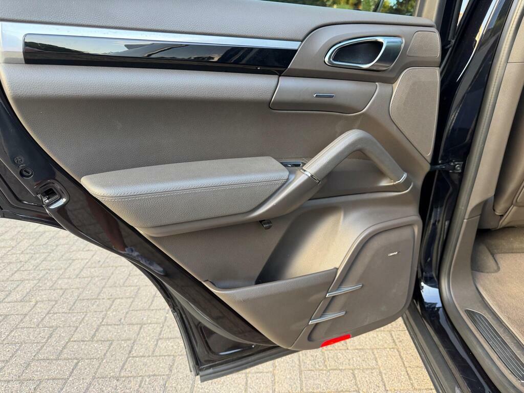 Porsche Cayenne 3.0 Td V6 Tiptronic S Pan Roof 4Wd - 14K Ex White #26