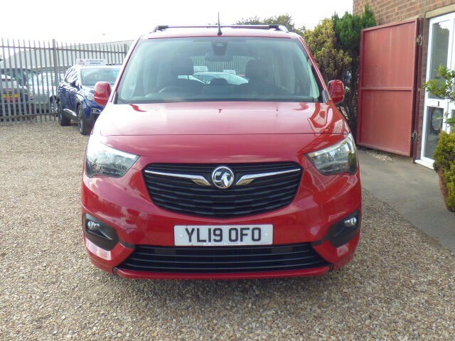 Vauxhall Combo Life 1.5 Turbo D Blueinjection Energy, 15 Months Warran Red #3