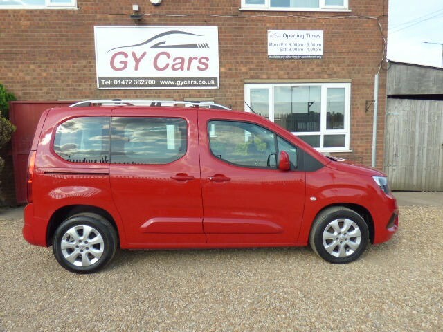 Vauxhall Combo Life 1.5 Turbo D Blueinjection Energy, 15 Months Warran Red #2