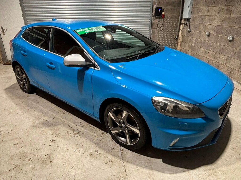 Volvo V40 T2 122 R Design Blue #4