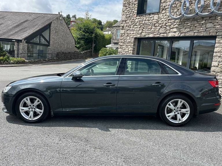 Audi A4 Sport 2.0 Tdi Ultra 150 Ps 6-Speed Grey #4