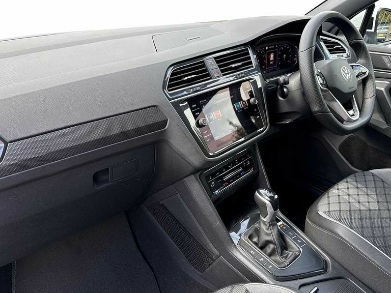 Volkswagen Tiguan 1.5 Tsi 150 R-line Dsg PK23YUN White #2