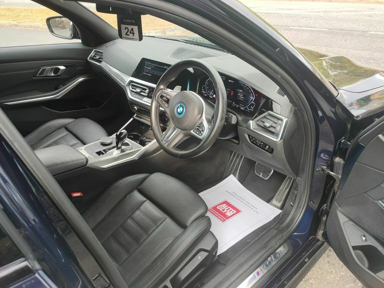BMW 3 Series M Sport Blue #14