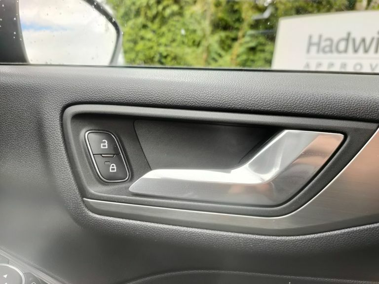 Ford Kuga 2.5H Duratec St Line Edition Suv Hybrid Silver #21