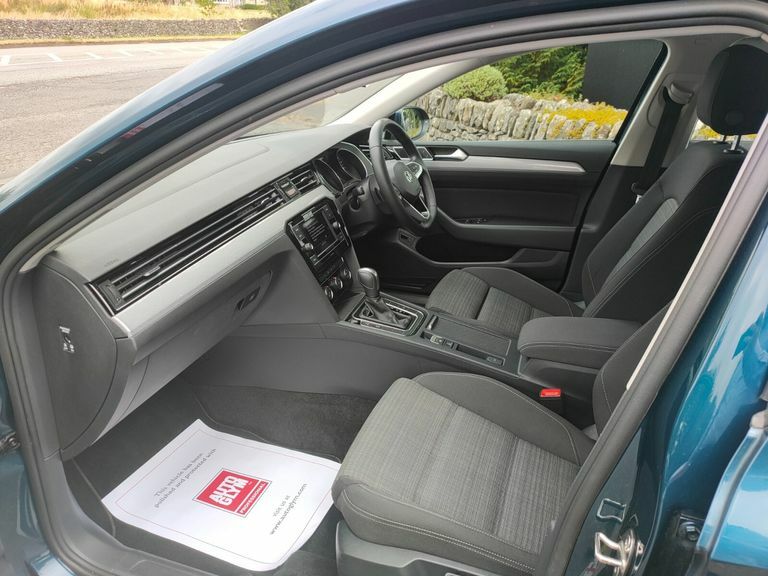 Volkswagen Passat 2.0 Tdi Evo Scr Se Dsg Blue #3
