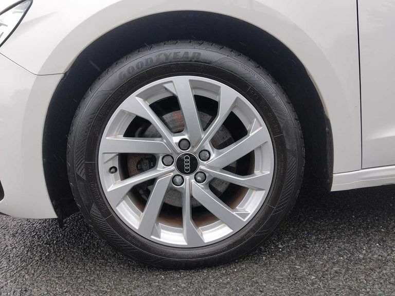Audi A1 Sport 35 Tfsi 150 Ps S Tronic White #5