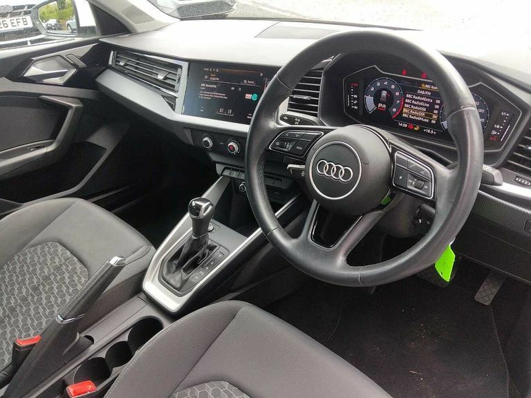 Audi A1 Sport 35 Tfsi 150 Ps S Tronic White #6
