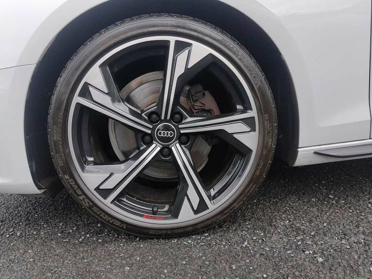 Audi A4 Avant Avant Black Edition 35 Tfsi 150 Ps S Tronic White #5