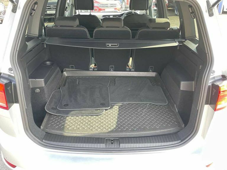 Volkswagen Touran Se 1.5 Tsi 150Ps 7-Speed Dsg Grey #11