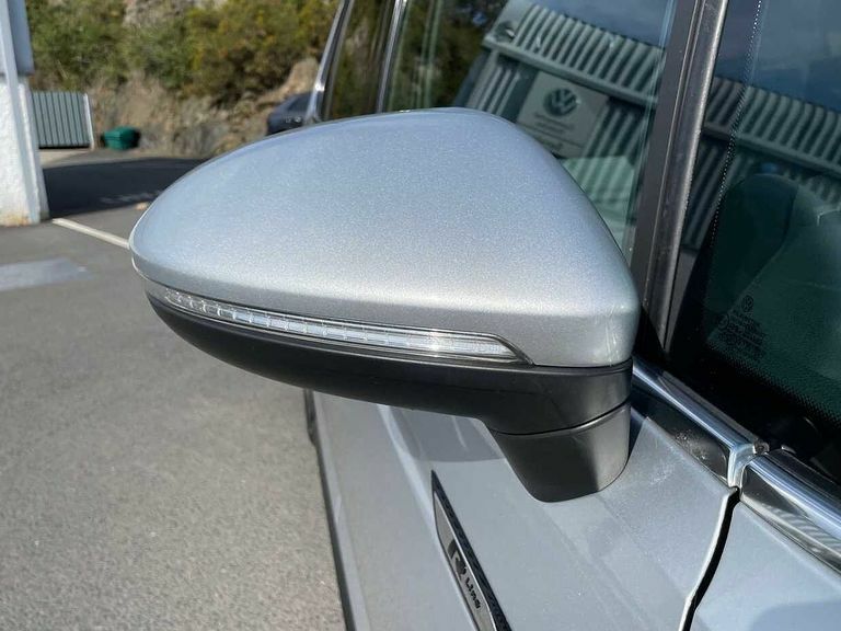 Volkswagen Touran Se 1.5 Tsi 150Ps 7-Speed Dsg Grey #17