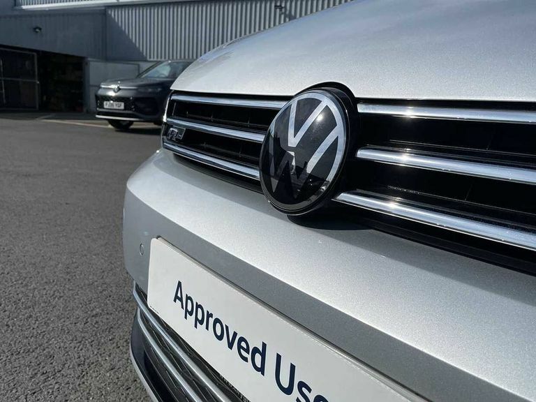Volkswagen Touran Se 1.5 Tsi 150Ps 7-Speed Dsg Grey #18