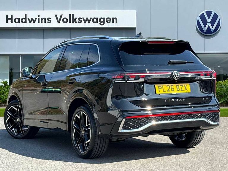 Volkswagen Tiguan 1.5 Etsi 150 R-line Dsg PL26BZX Black #3