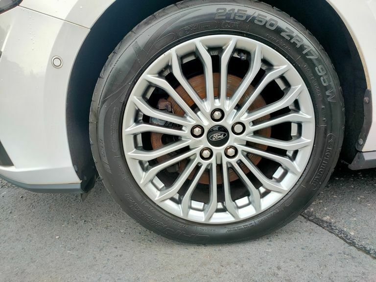 Ford Focus 1.5 Ecoblue 120 Titanium X EO69GKE White #4